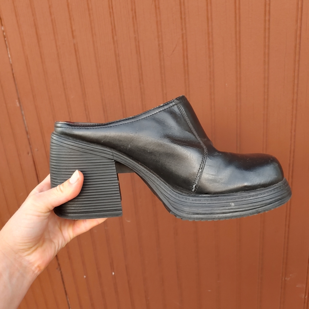 Vintage Lower East Side chunky heeled mules